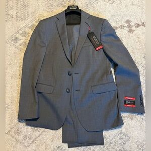 NWT Kenneth Cole Gray Suit